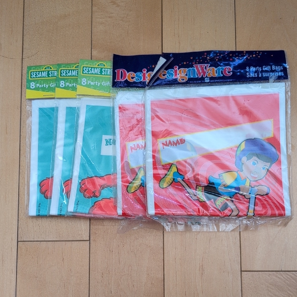 Brand New (40) Treat Bags For Kids Parties